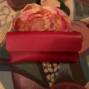 NWOT GUESS sunglasses case